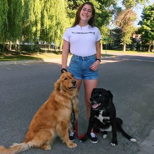 Meet your Posher, Caitlin